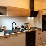Mana - Matahina Avec Vue Superbe Sur La Place Ducale Et Parking Prive Inclus 公寓