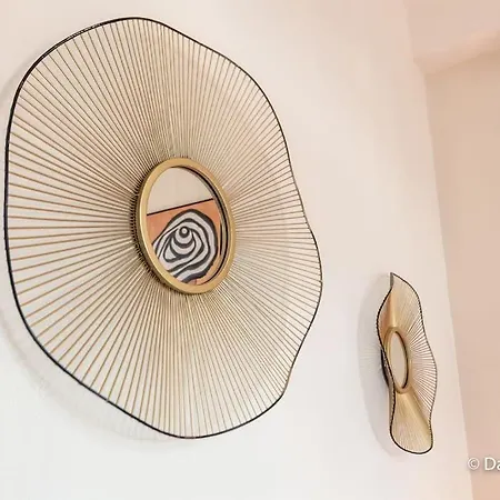 아파트 Mana - Matahina Avec Vue Superbe Sur La Place Ducale Et Parking Prive Inclus Charleville-Mézières