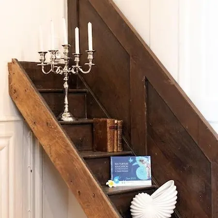 Mana - Matahina Avec Vue Superbe Sur La Place Ducale Et Parking Prive Inclus 아파트 *