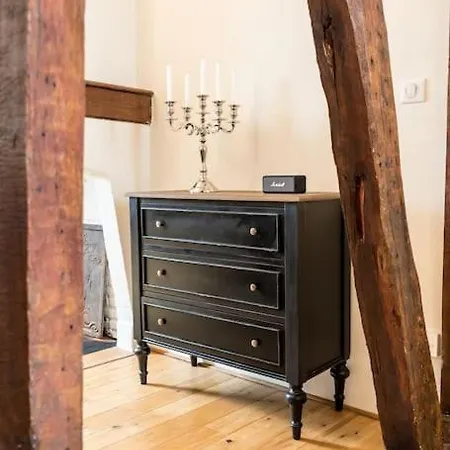 Mana - Matahina Avec Vue Superbe Sur La Place Ducale Et Parking Prive Inclus Charleville-Mézières