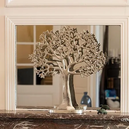 Mana - Matahina Avec Vue Superbe Sur La Place Ducale Et Parking Prive Inclus