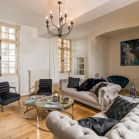 公寓 Mana - Matahina Avec Vue Superbe Sur La Place Ducale Et Parking Prive Inclus